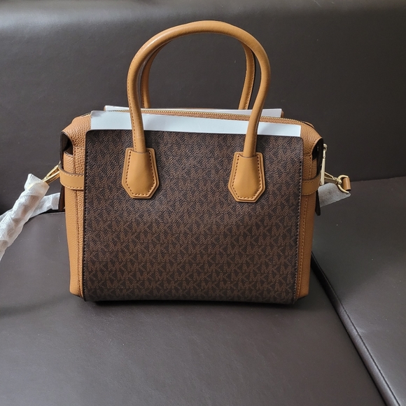 Sold-Michael Kors Mercer Signature Satchel - Picture 3 of 12